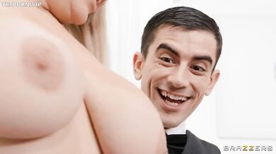 Dining On The Masseur's Dick