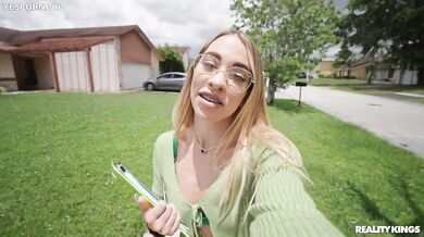 College Campaigners Love Anal