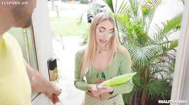 College Campaigners Love Anal