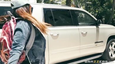 Brazzers House 2: Day 1