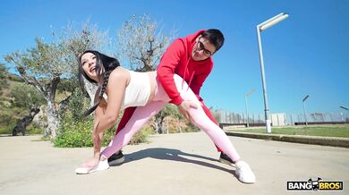 Fucking Bratz in Public