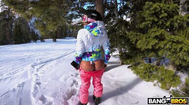 Amia Miley’s Winter Holiday
