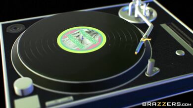 Praise The DJ