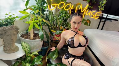 Emily Norman Cums Back for Multiple Loads!