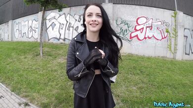 British Babe Gets Creampied Outdoors