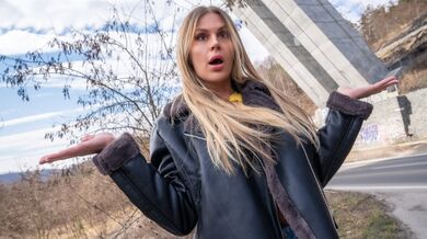 Public Agent – Zlata Shine –  The Hitchhiking Bouncing Boobs