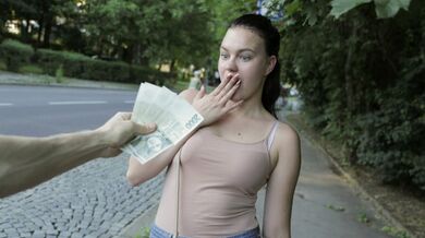 Public Agent – Keira Flow – Get Those Sexy Long Legs At 2:45