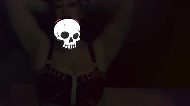 GothGirlfriends - Avalon Mira Is A Curvy Goth Who Enjoys Creampie