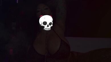 GothGirlfriends - Connie Perignon Uses Her Charm For A Facial