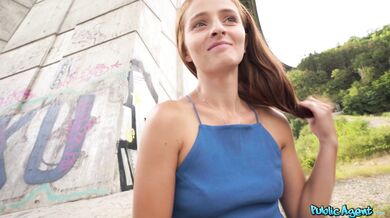 Public Agent – Lucianna Lucci – No panties no problem