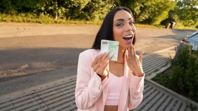 Public Agent – Violeta Grey – Cute Colombian Ass