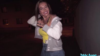 Public Agent – Katty Soarez – Big bum and up for fun