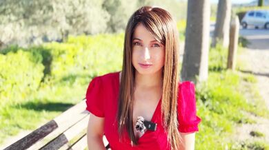 Paola, 25 years old, human resources manager in Lyon!