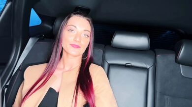 Angela thanks her private driver in her own way…