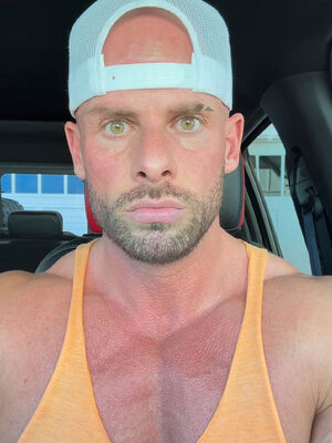 Johnny Swoll